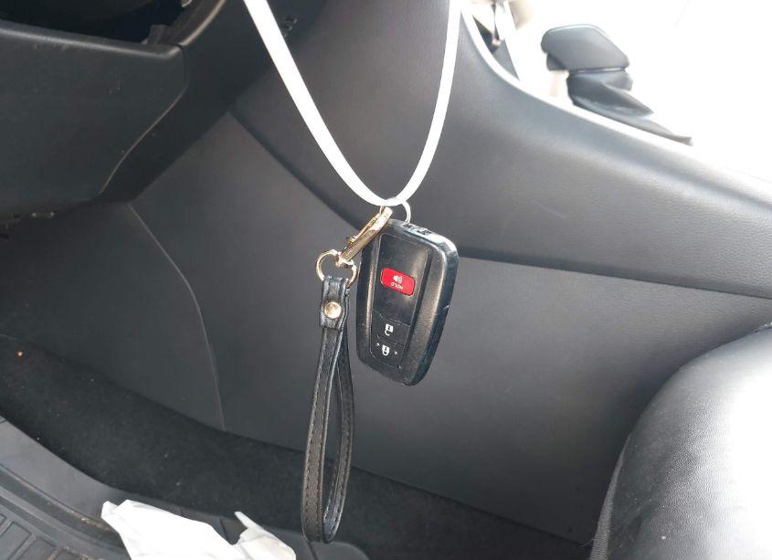 Photo 11 of 2021 Toyota Rav4 XLE (VIN 2T3W1RFV1MW116730)