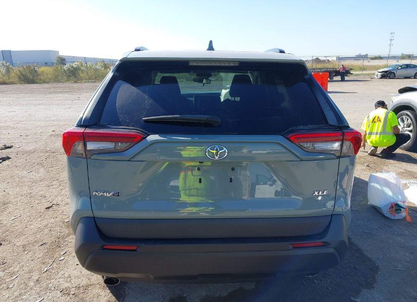 Photo 16 of 2021 Toyota Rav4 XLE (VIN 2T3W1RFV1MW147119)