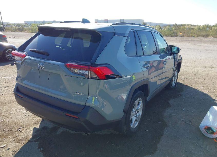 Photo 4 of 2021 Toyota Rav4 XLE (VIN 2T3W1RFV1MW147119)