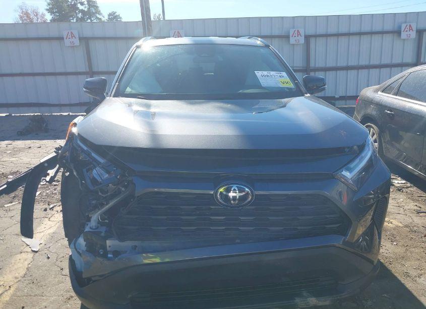 Photo 12 of 2022 Toyota Rav4 XLE (VIN 2T3W1RFV1NC180012)