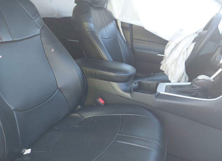 Photo 5 of 2022 Toyota Rav4 XLE (VIN 2T3W1RFV1NC180012)