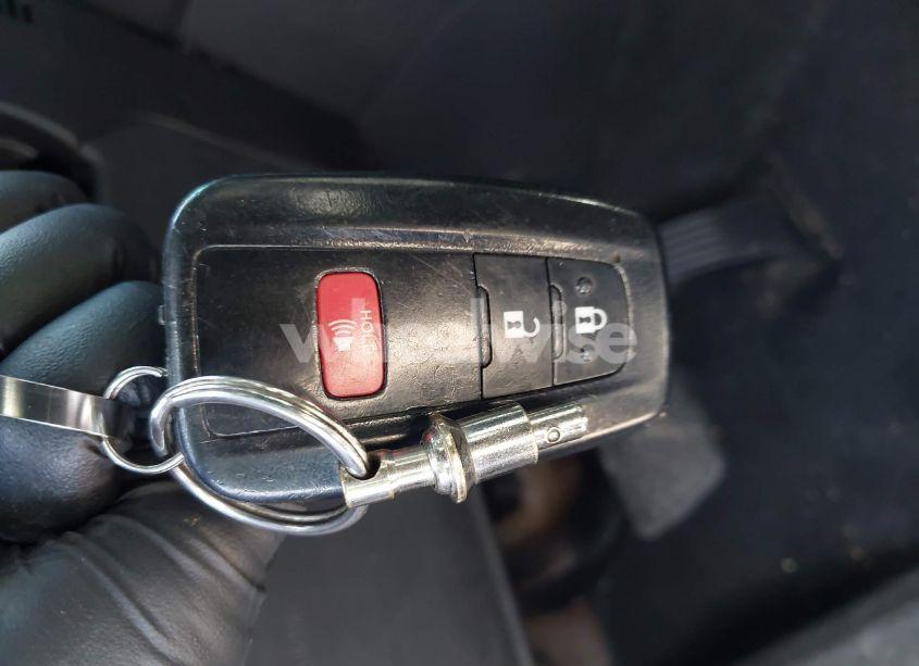 Photo 11 of 2022 Toyota Rav4 XLE (VIN 2T3W1RFV1NC193620)