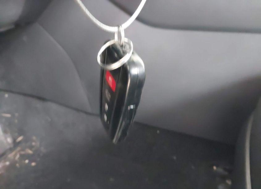 Photo 11 of 2022 Toyota Rav4 XLE (VIN 2T3W1RFV1NW227148)