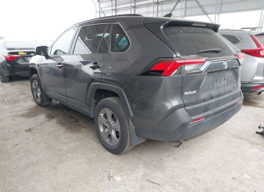 Photo 3 of 2022 Toyota Rav4 XLE (VIN 2T3W1RFV1NW227148)