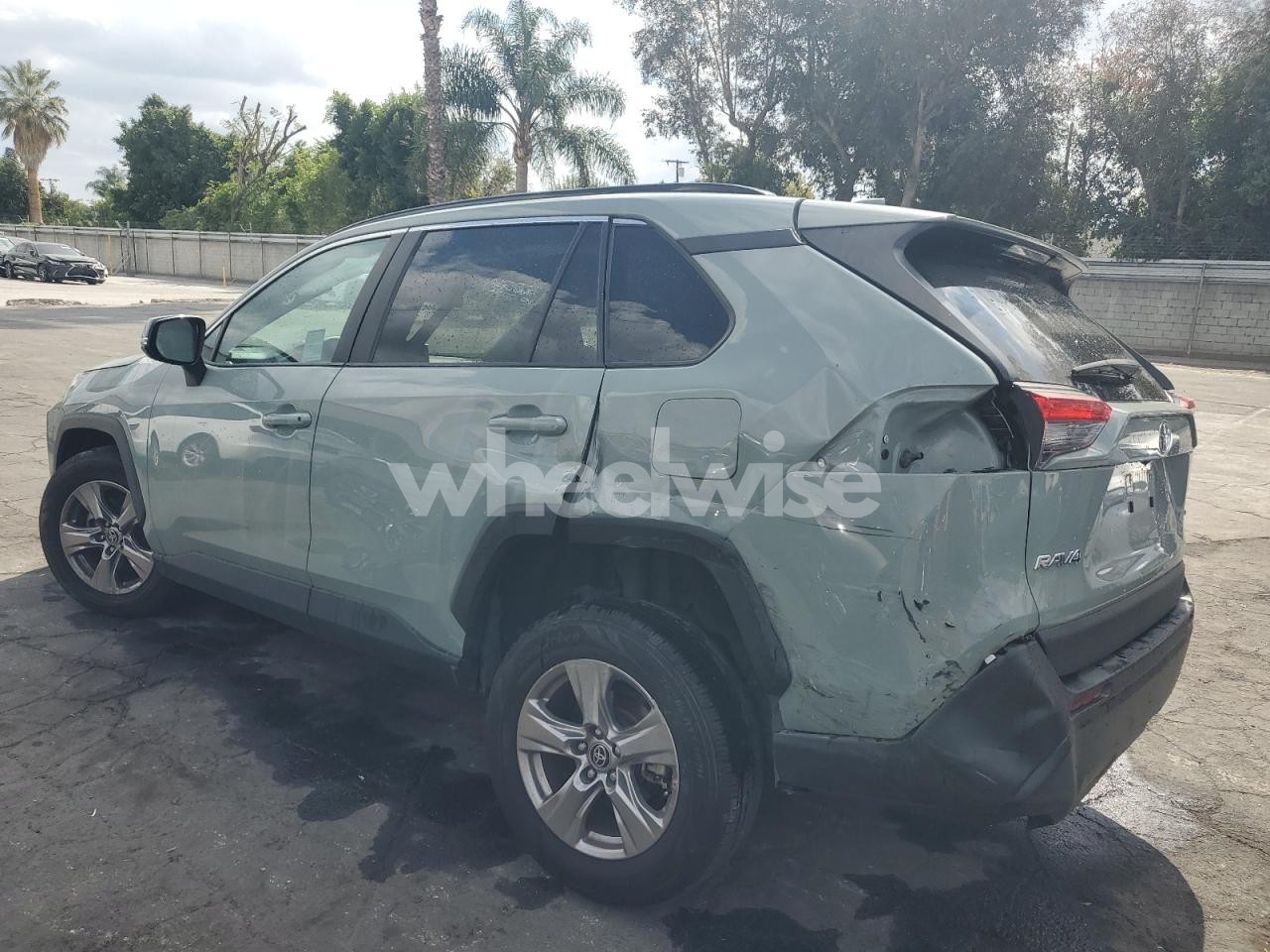 Photo 2 of 2023 TOYOTA RAV4 XLE (VIN 2T3W1RFV1PW266583)