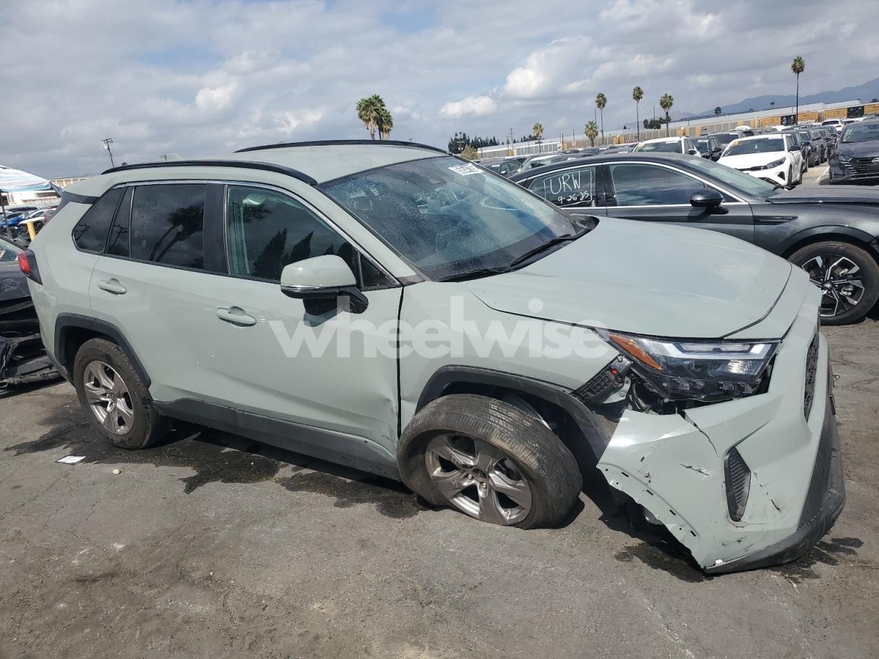 Photo 4 of 2023 TOYOTA RAV4 XLE (VIN 2T3W1RFV1PW266583)