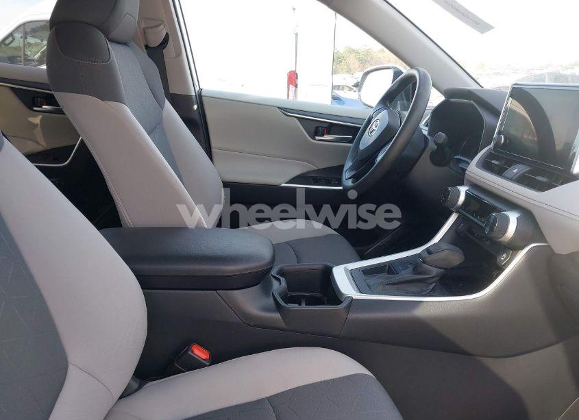 Photo 5 of 2024 Toyota Rav4 XLE (VIN 2T3W1RFV1RC262683)