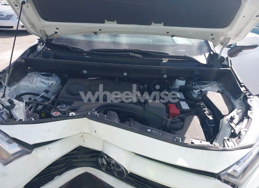 Photo 10 of 2024 Toyota Rav4 XLE (VIN 2T3W1RFV1RC265017)