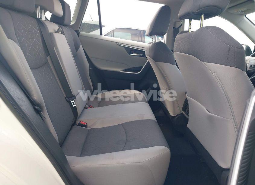 Photo 8 of 2024 Toyota Rav4 XLE (VIN 2T3W1RFV1RC265017)