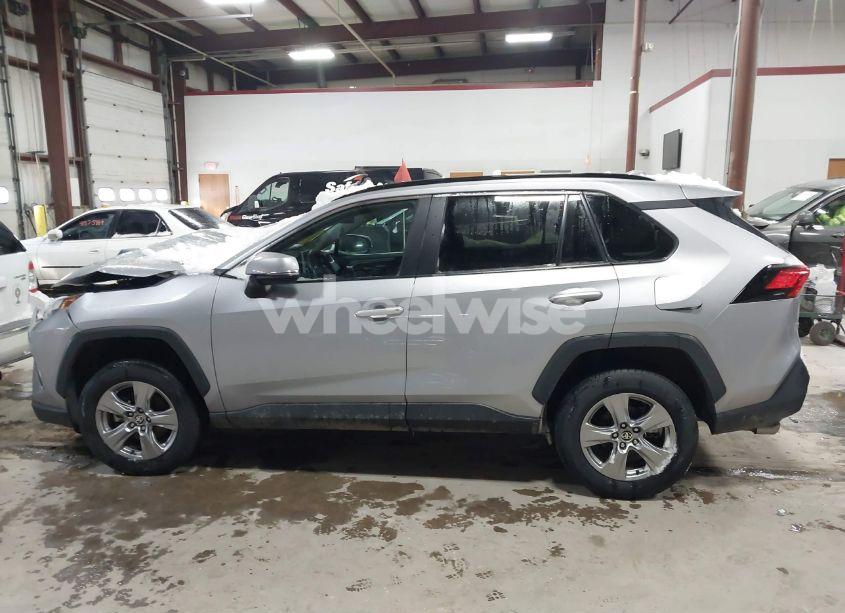 Photo 15 of 2024 Toyota Rav4 XLE (VIN 2T3W1RFV1RC273778)