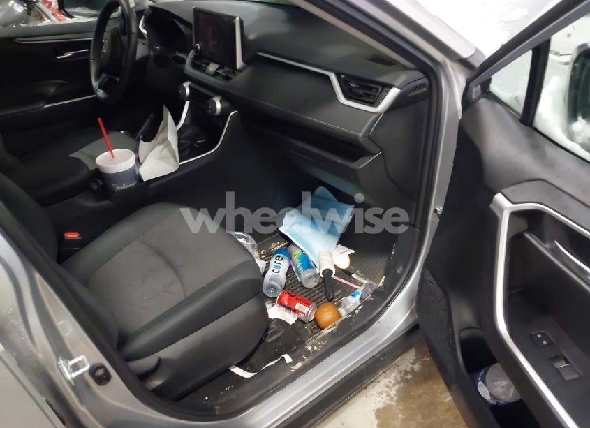 Photo 5 of 2024 Toyota Rav4 XLE (VIN 2T3W1RFV1RC273778)