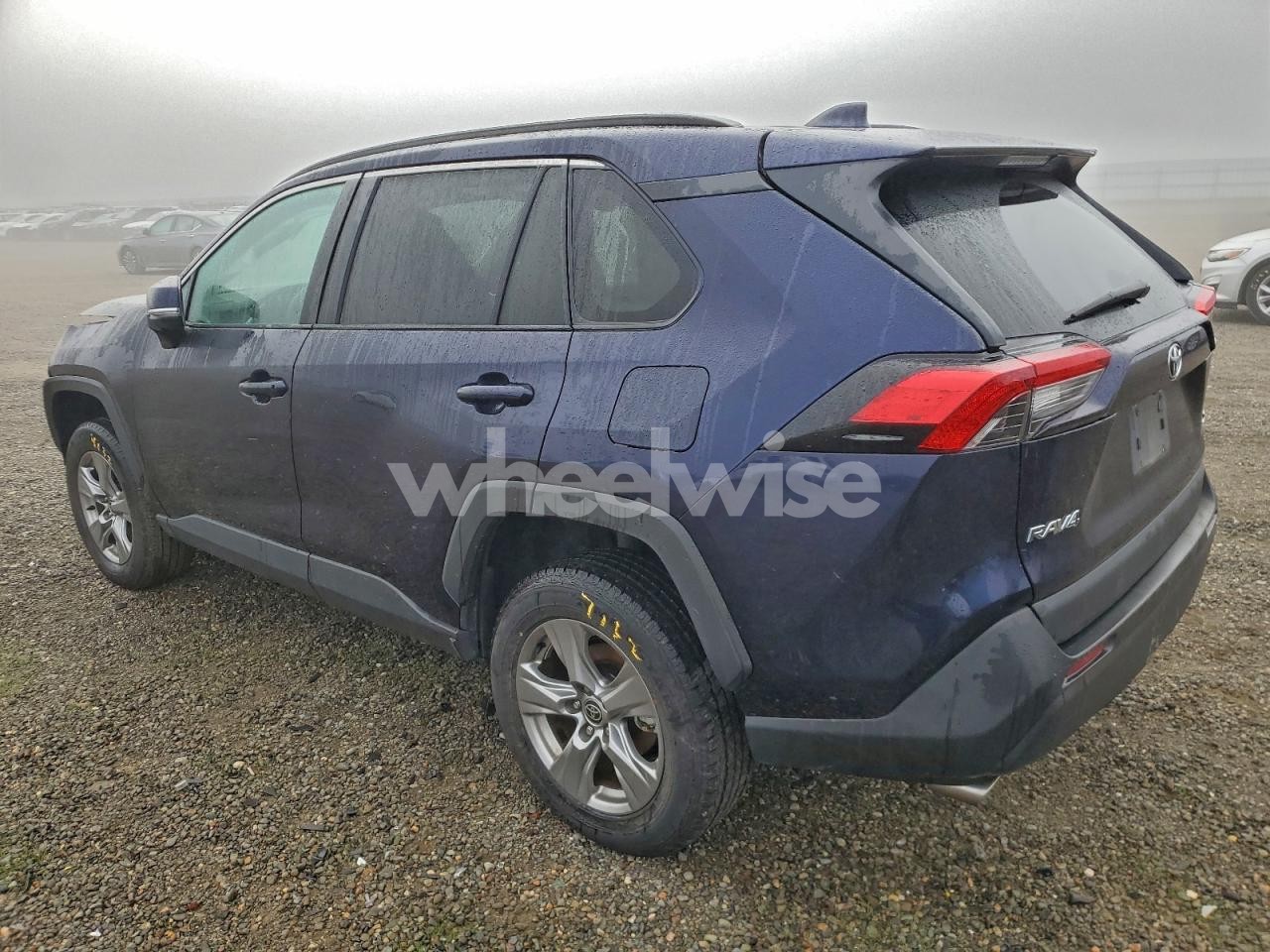 Photo 2 of 2024 TOYOTA RAV4 XLE (VIN 2T3W1RFV1RW319642)