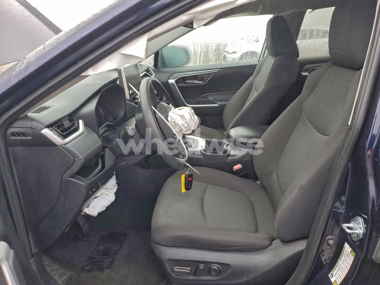 Photo 7 of 2024 TOYOTA RAV4 XLE (VIN 2T3W1RFV1RW319642)