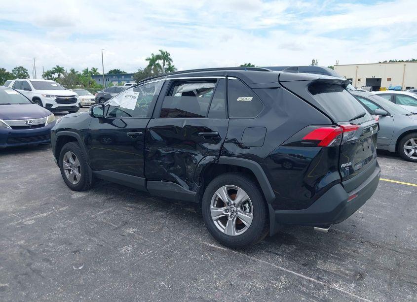 Photo 3 of 2024 Toyota Rav4 XLE (VIN 2T3W1RFV1RW325621)