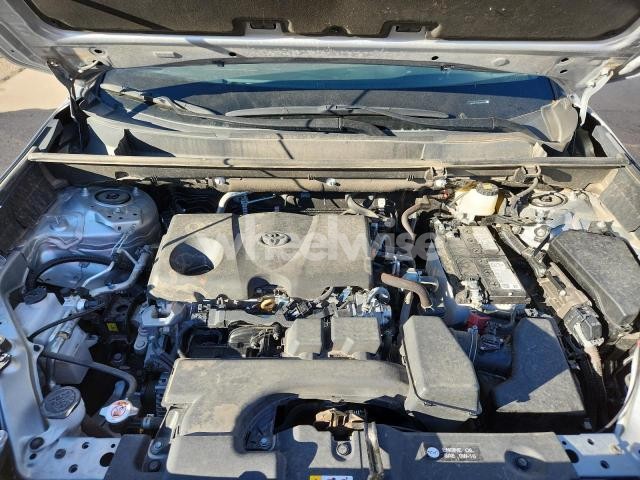 Photo 3 of 2024 TOYOTA RAV4 XLE (VIN 2T3W1RFV1RW333766)