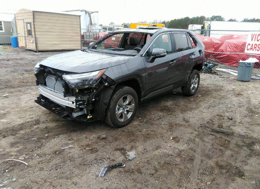 Photo 2 of 2024 Toyota Rav4 XLE (VIN 2T3W1RFV1RW343505)