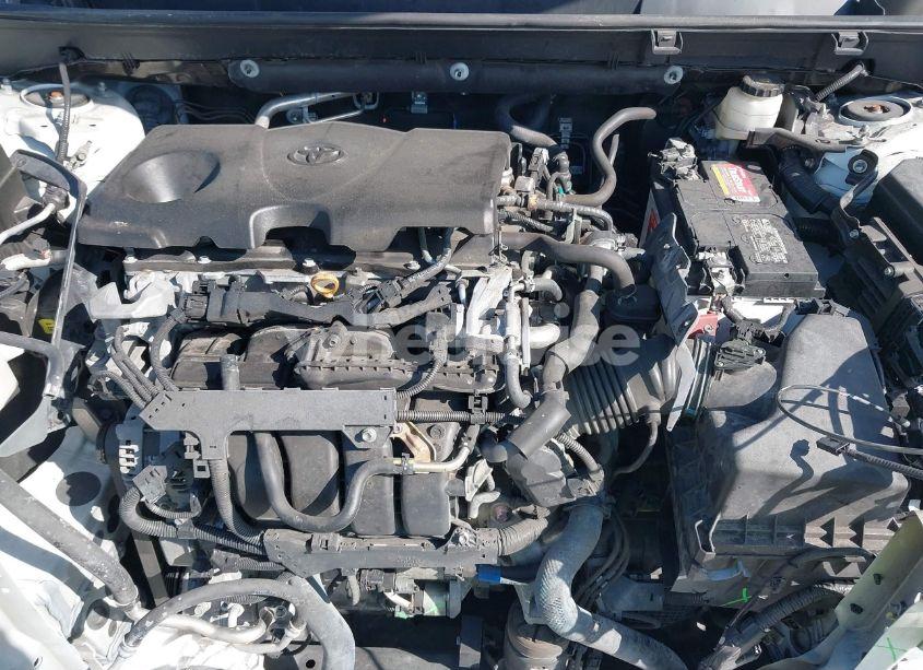 Photo 10 of 2020 Toyota Rav4 XLE (VIN 2T3W1RFV2LC047577)