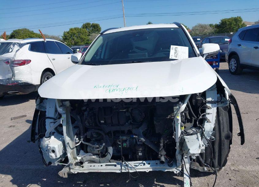 Photo 6 of 2020 Toyota Rav4 XLE (VIN 2T3W1RFV2LC047577)