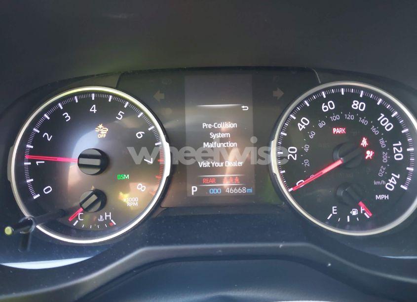 Photo 7 of 2020 Toyota Rav4 XLE (VIN 2T3W1RFV2LC047577)