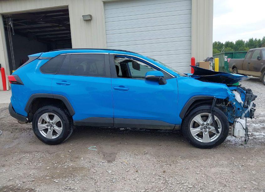 Photo 14 of 2020 Toyota Rav4 XLE (VIN 2T3W1RFV2LW066967)