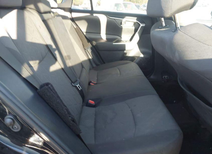 Photo 8 of 2020 Toyota Rav4 XLE (VIN 2T3W1RFV2LW098964)