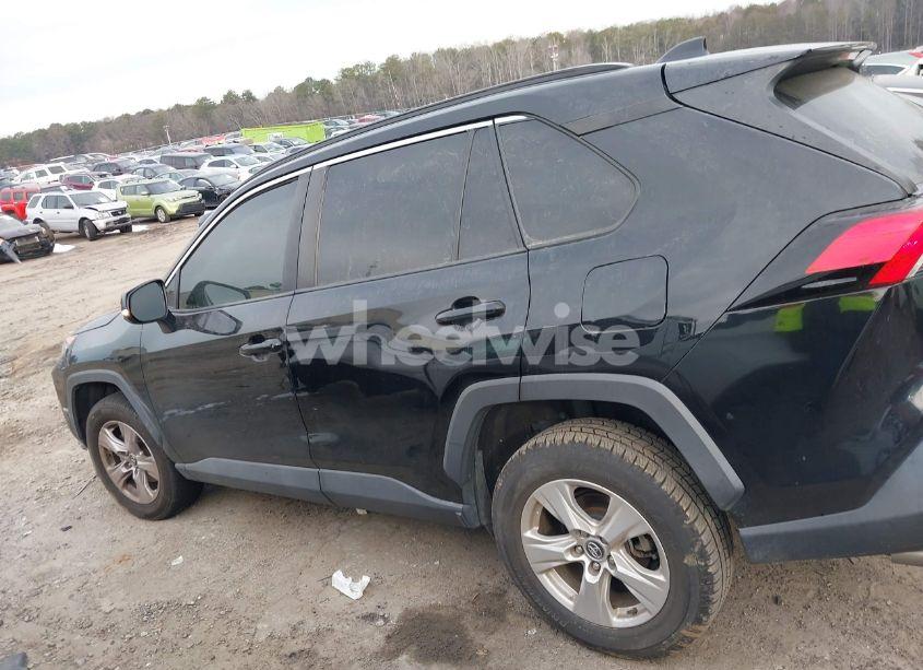 Photo 14 of 2021 Toyota Rav4 XLE (VIN 2T3W1RFV2MC095730)