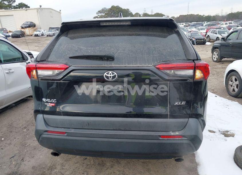 Photo 16 of 2021 Toyota Rav4 XLE (VIN 2T3W1RFV2MC095730)