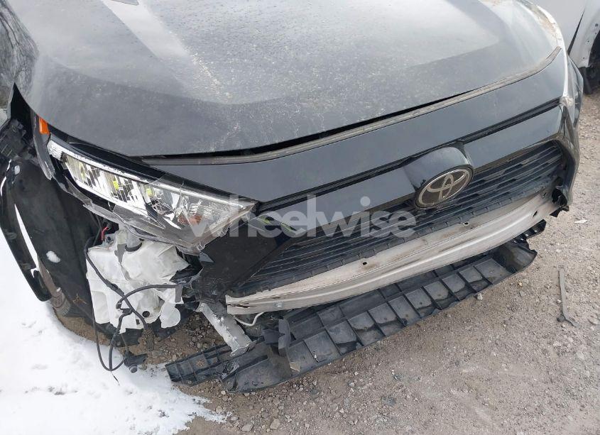 Photo 17 of 2021 Toyota Rav4 XLE (VIN 2T3W1RFV2MC095730)