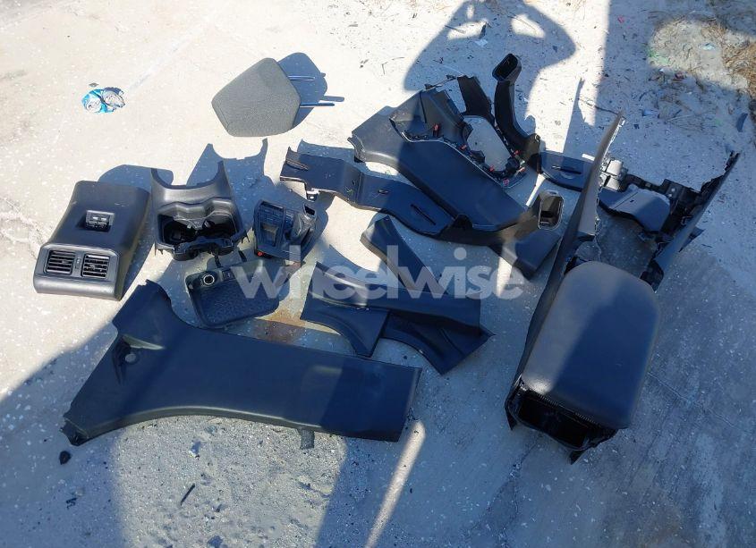 Photo 12 of 2021 Toyota Rav4 XLE (VIN 2T3W1RFV2MC109870)