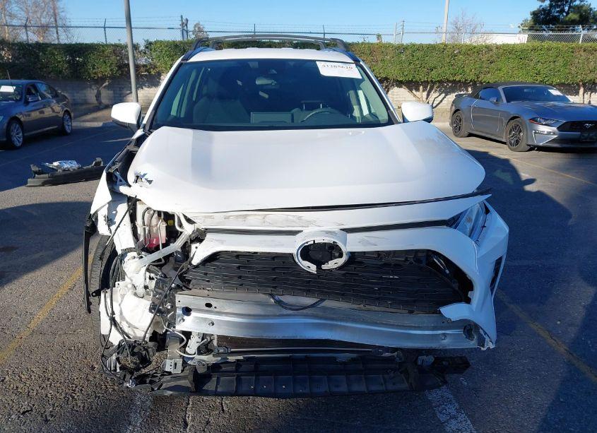 Photo 13 of 2021 Toyota Rav4 XLE (VIN 2T3W1RFV2MC110971)