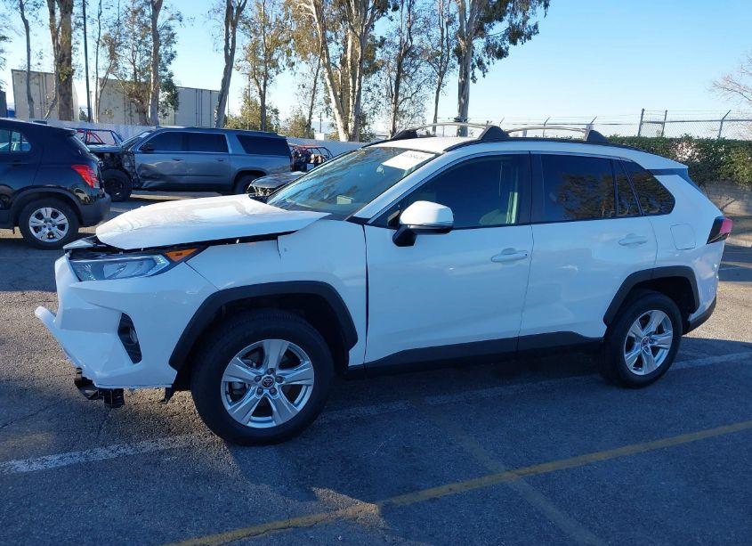 Photo 15 of 2021 Toyota Rav4 XLE (VIN 2T3W1RFV2MC110971)