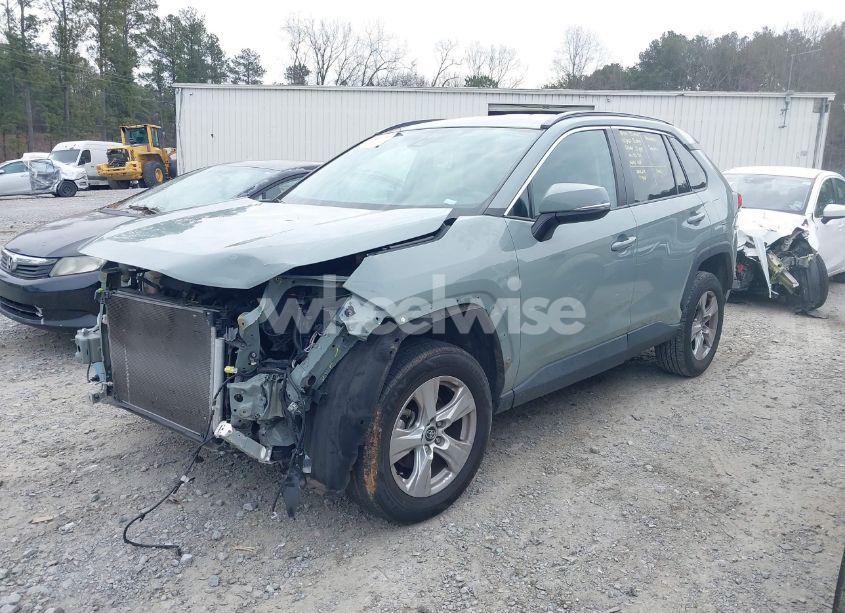 Photo 2 of 2021 Toyota Rav4 XLE (VIN 2T3W1RFV2MW117515)