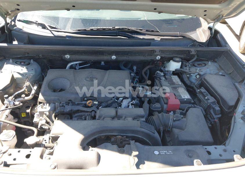 Photo 10 of 2021 Toyota Rav4 XLE (VIN 2T3W1RFV2MW137411)