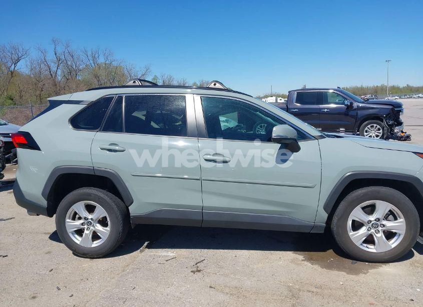 Photo 13 of 2021 Toyota Rav4 XLE (VIN 2T3W1RFV2MW137411)