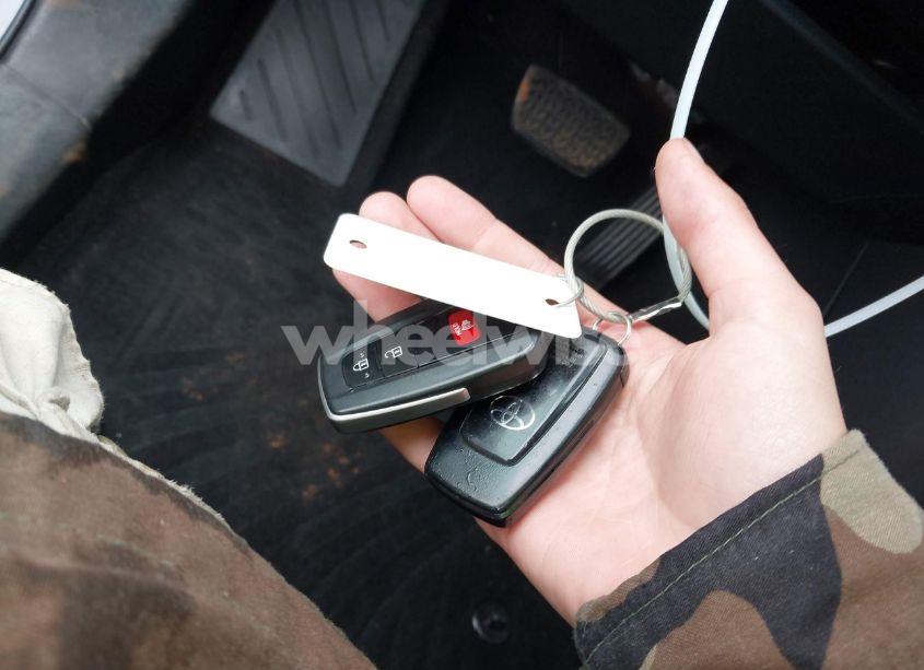 Photo 11 of 2021 Toyota Rav4 XLE (VIN 2T3W1RFV2MW149283)