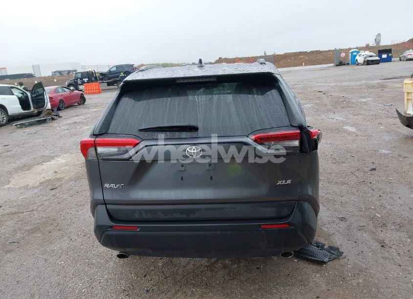 Photo 17 of 2021 Toyota Rav4 XLE (VIN 2T3W1RFV2MW149283)
