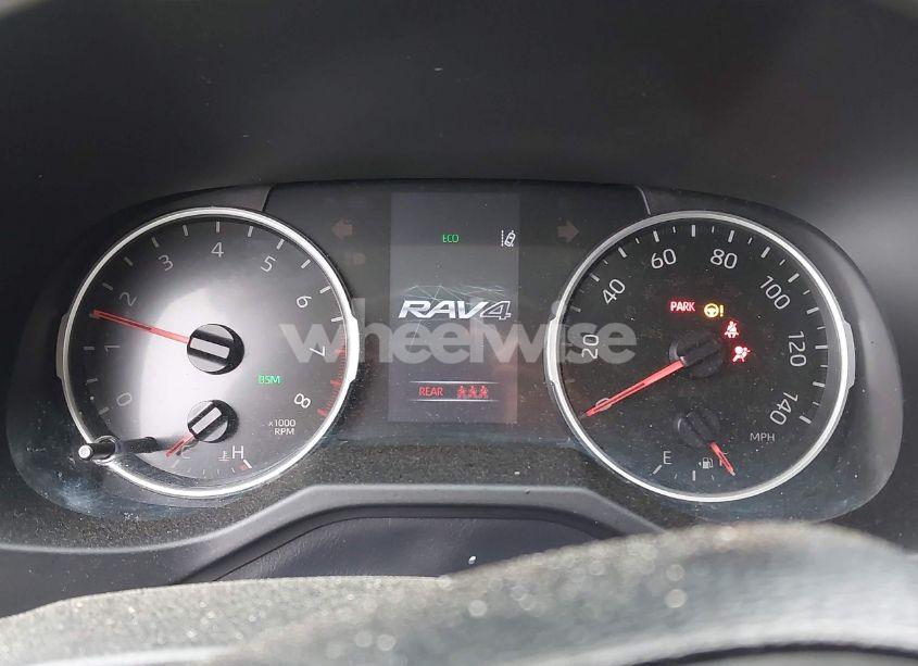 Photo 7 of 2021 Toyota Rav4 XLE (VIN 2T3W1RFV2MW149283)