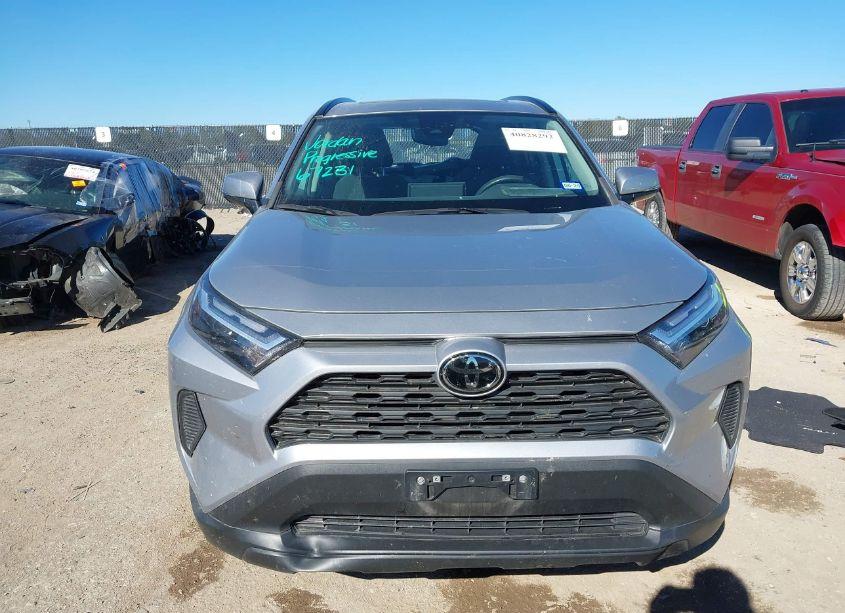 Photo 13 of 2022 Toyota Rav4 XLE (VIN 2T3W1RFV2NC196719)