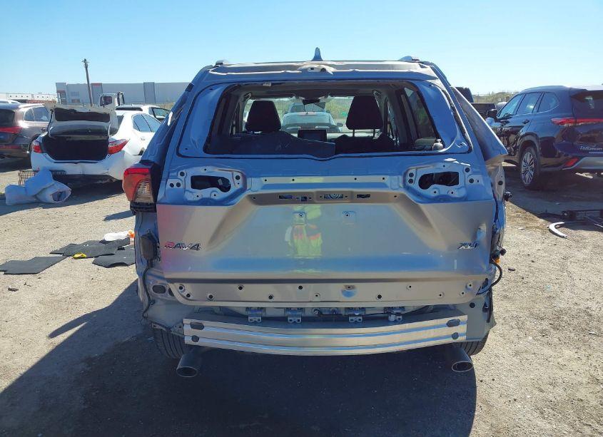 Photo 17 of 2022 Toyota Rav4 XLE (VIN 2T3W1RFV2NC196719)