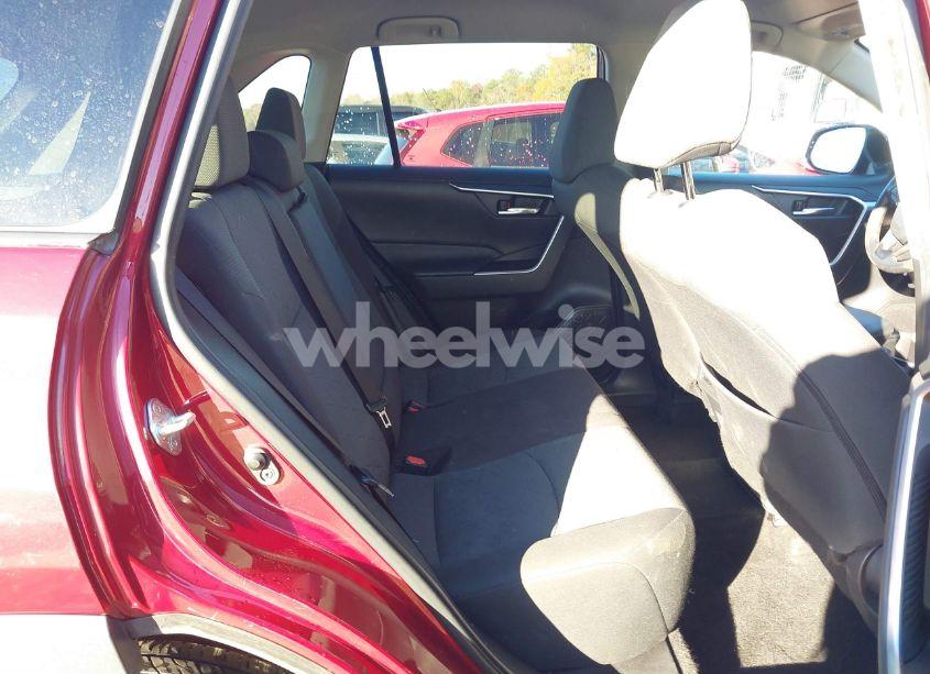 Photo 8 of 2022 Toyota Rav4 XLE (VIN 2T3W1RFV2NW202811)