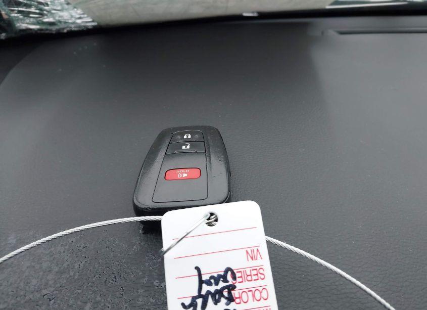 Photo 11 of 2022 Toyota Rav4 XLE (VIN 2T3W1RFV2NW221066)