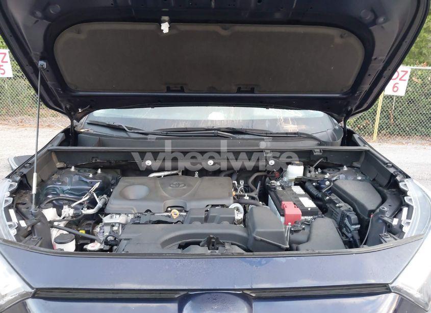Photo 10 of 2022 Toyota Rav4 XLE (VIN 2T3W1RFV2NW227451)