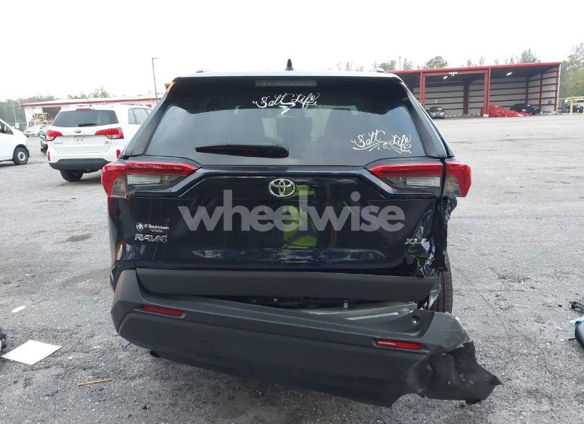 Photo 16 of 2022 Toyota Rav4 XLE (VIN 2T3W1RFV2NW227451)