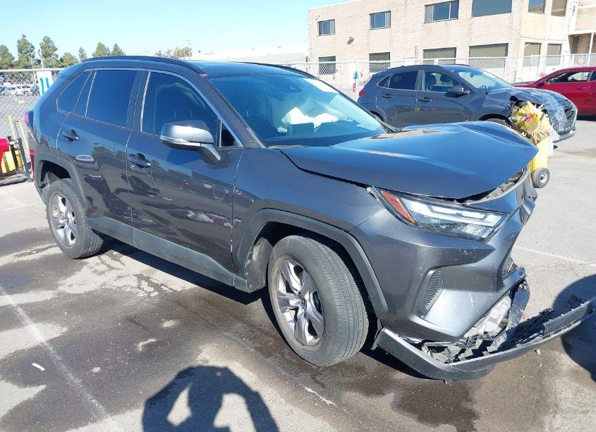 2023 Toyota Rav4 XLE (VIN 2T3W1RFV2PC218835) main photo