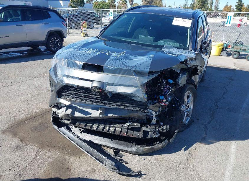 Photo 6 of 2023 Toyota Rav4 XLE (VIN 2T3W1RFV2PC218835)
