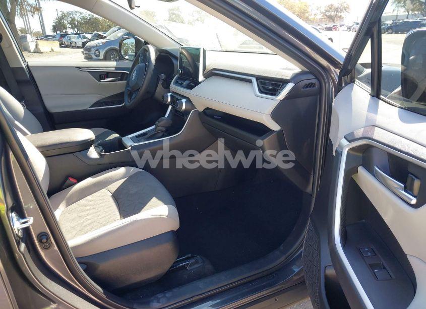 Photo 5 of 2023 Toyota Rav4 XLE (VIN 2T3W1RFV2PW288964)