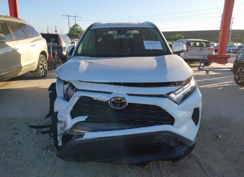 Photo 13 of 2024 Toyota Rav4 XLE (VIN 2T3W1RFV2RC279976)