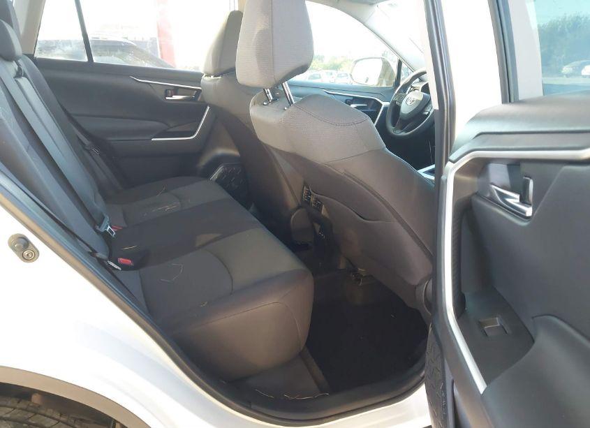 Photo 8 of 2024 Toyota Rav4 XLE (VIN 2T3W1RFV2RC279976)