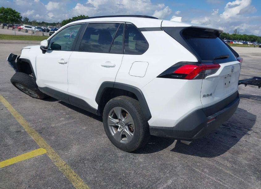 Photo 3 of 2024 Toyota Rav4 XLE (VIN 2T3W1RFV2RW324624)