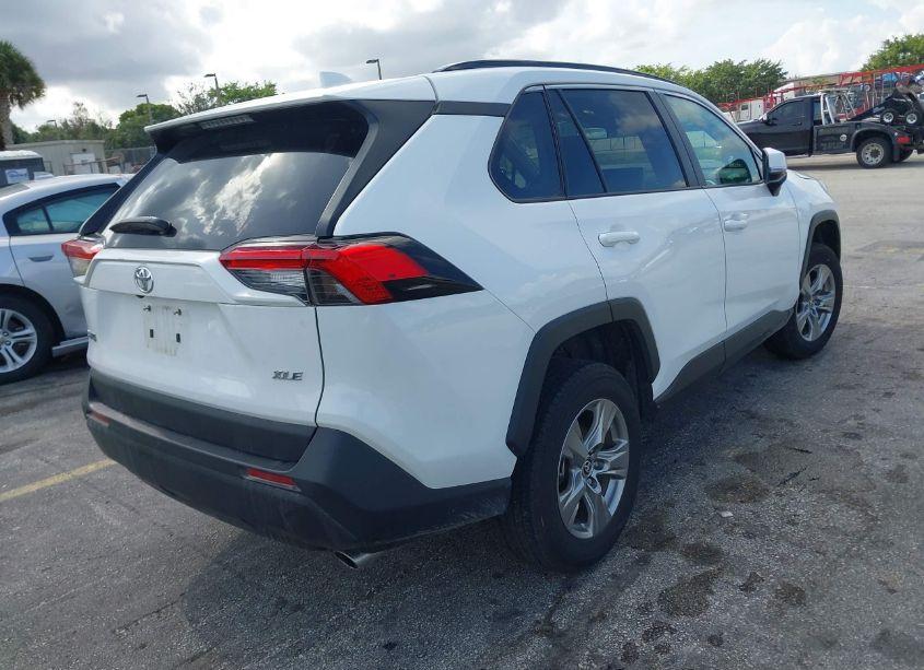 Photo 4 of 2024 Toyota Rav4 XLE (VIN 2T3W1RFV2RW324624)